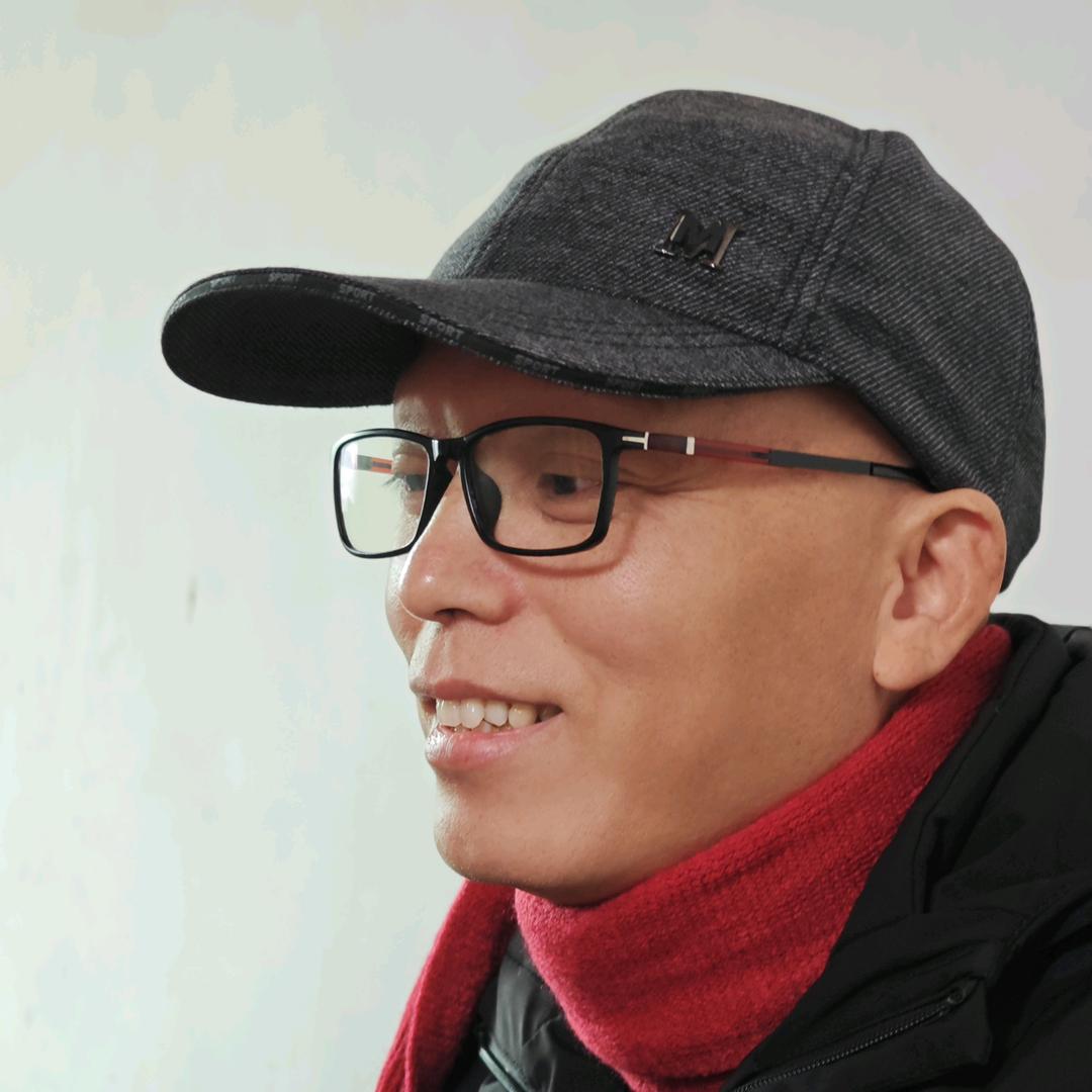 每华