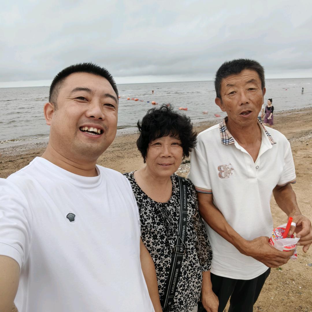 兴城干装修的小刘