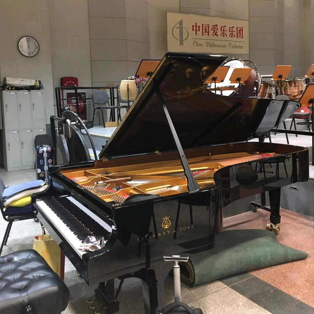 解老师品鉴钢琴