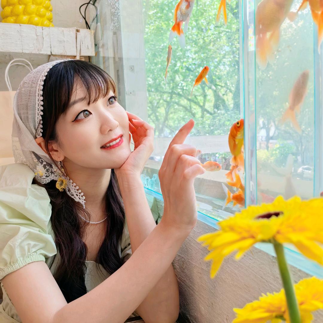 🌼🌈黄小花🍓🍒