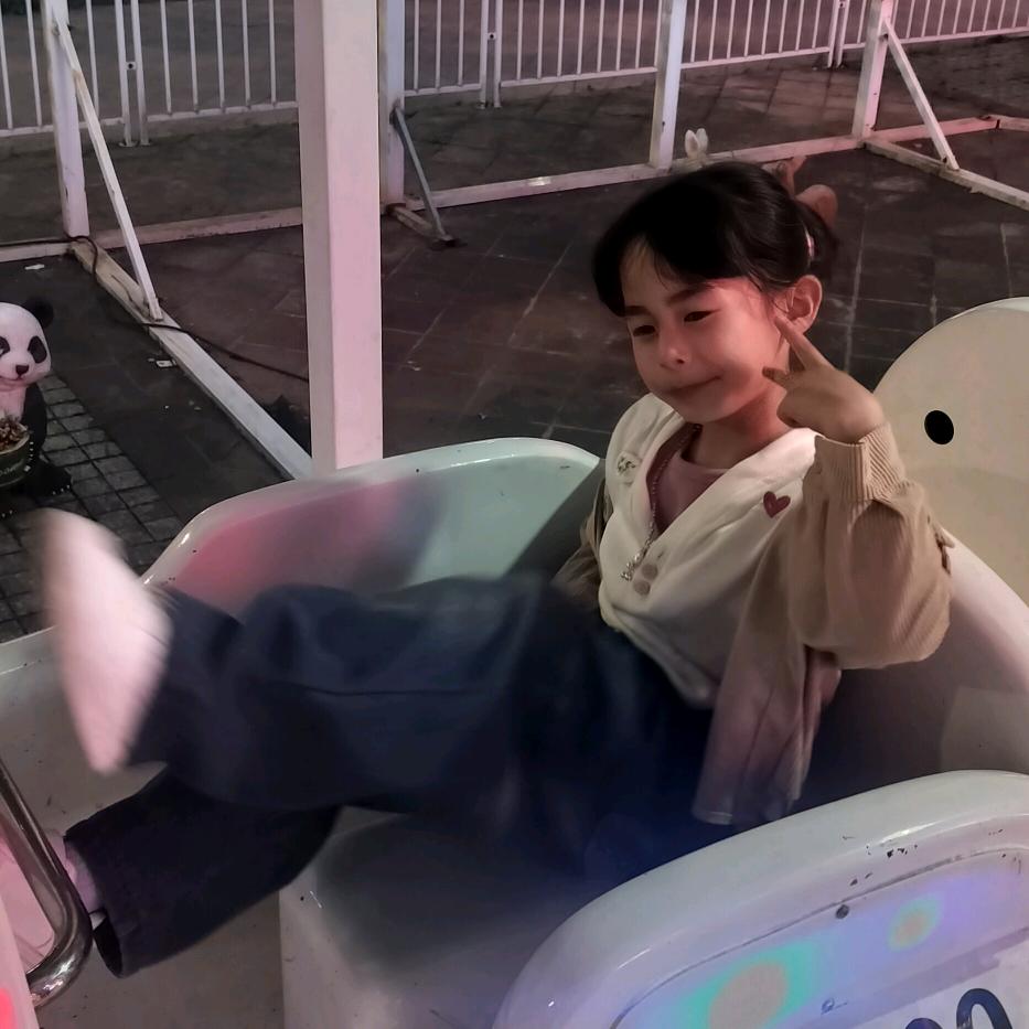 张星颖头像