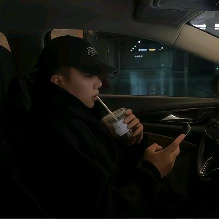 耍帅被打掉三颗牙