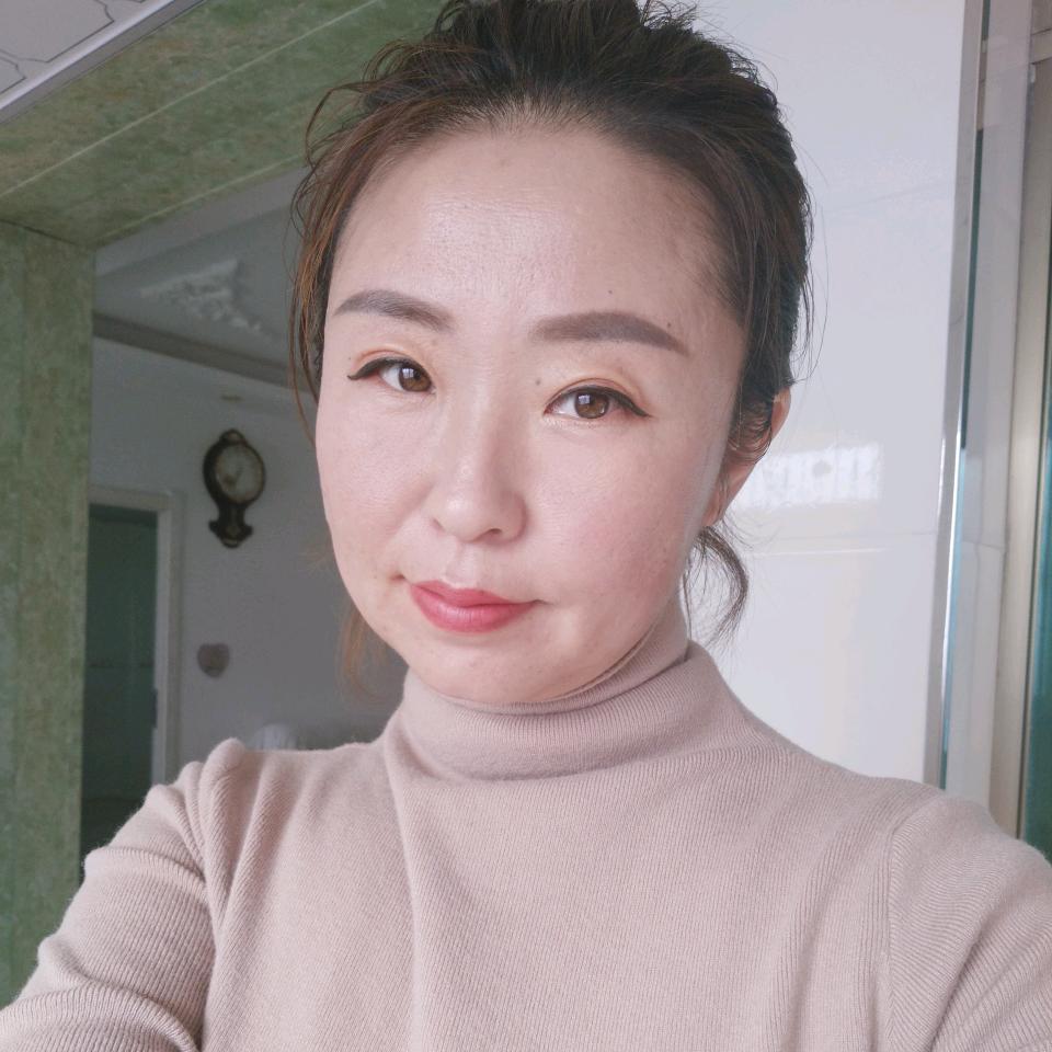 吐泡泡的懒猪🐷