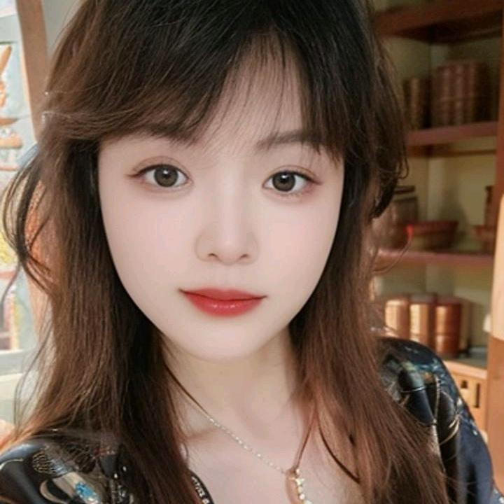 小鱼🐠游出水面了