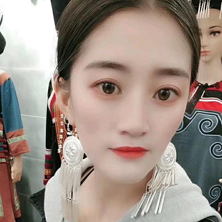 大山里的妍妹
