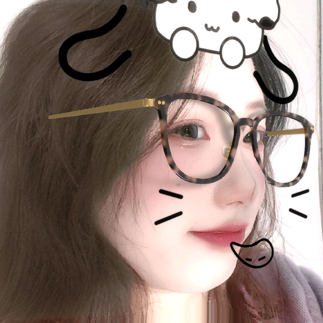 腼腆小美