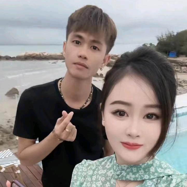 四公子💯老头_依心