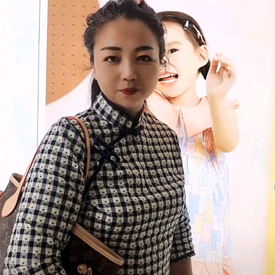 刘(  ･᷄ὢ･᷅  )🌹🌹🌹