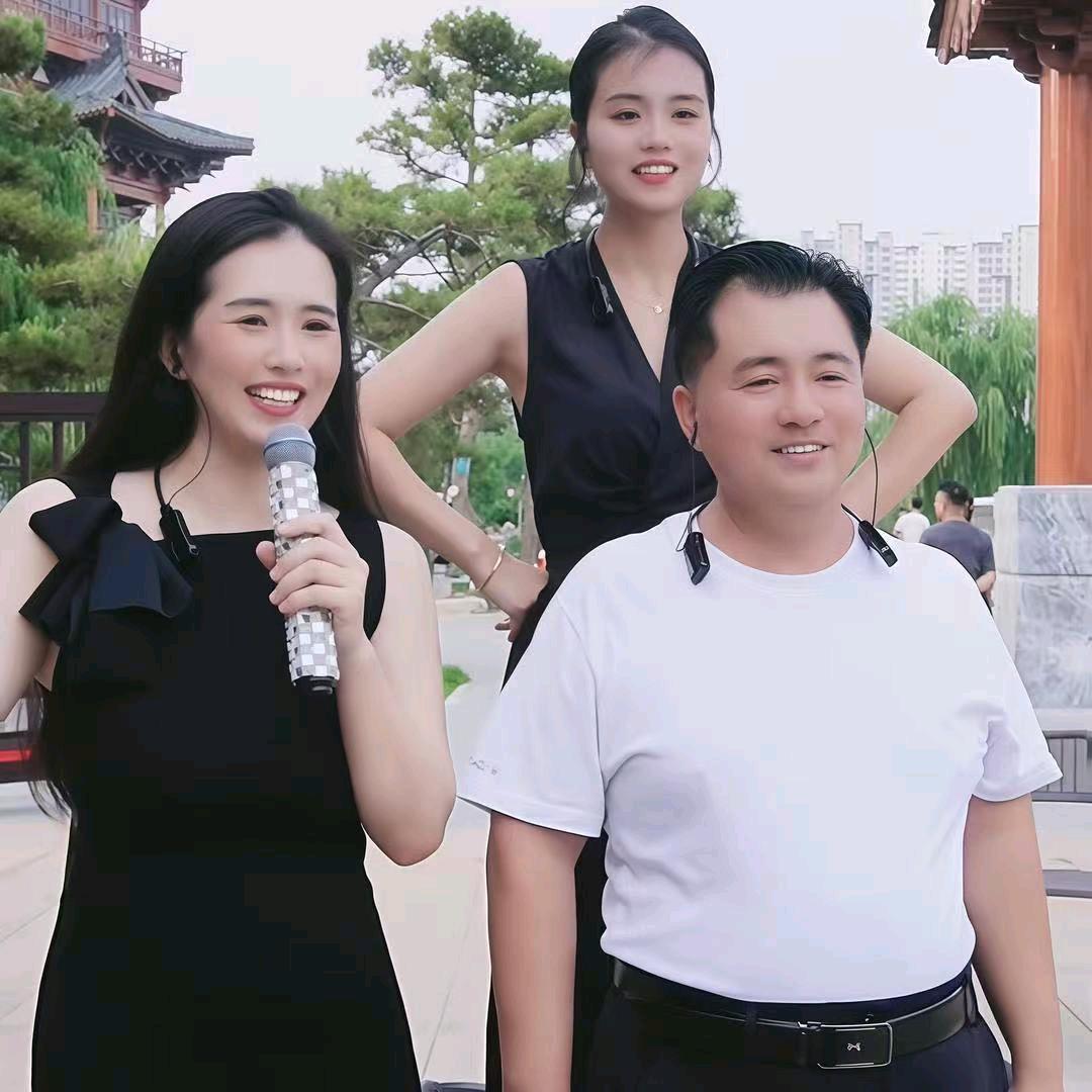 华仔父女组合
