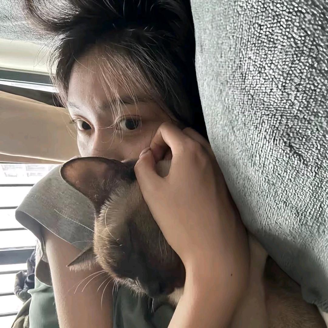 劳妹^