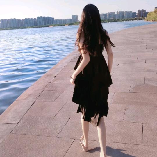 柒柒