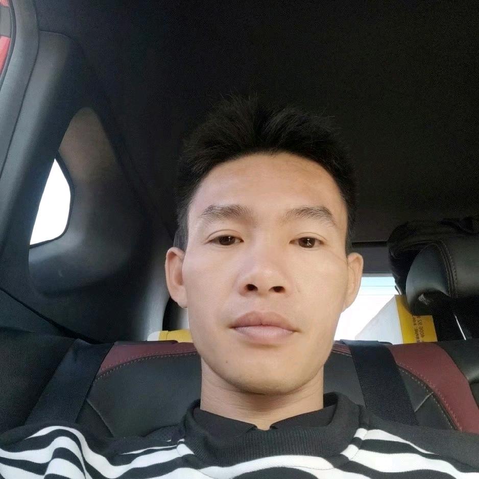 爱翡翠的阿超