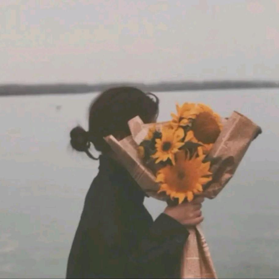 🌻Lu🌻