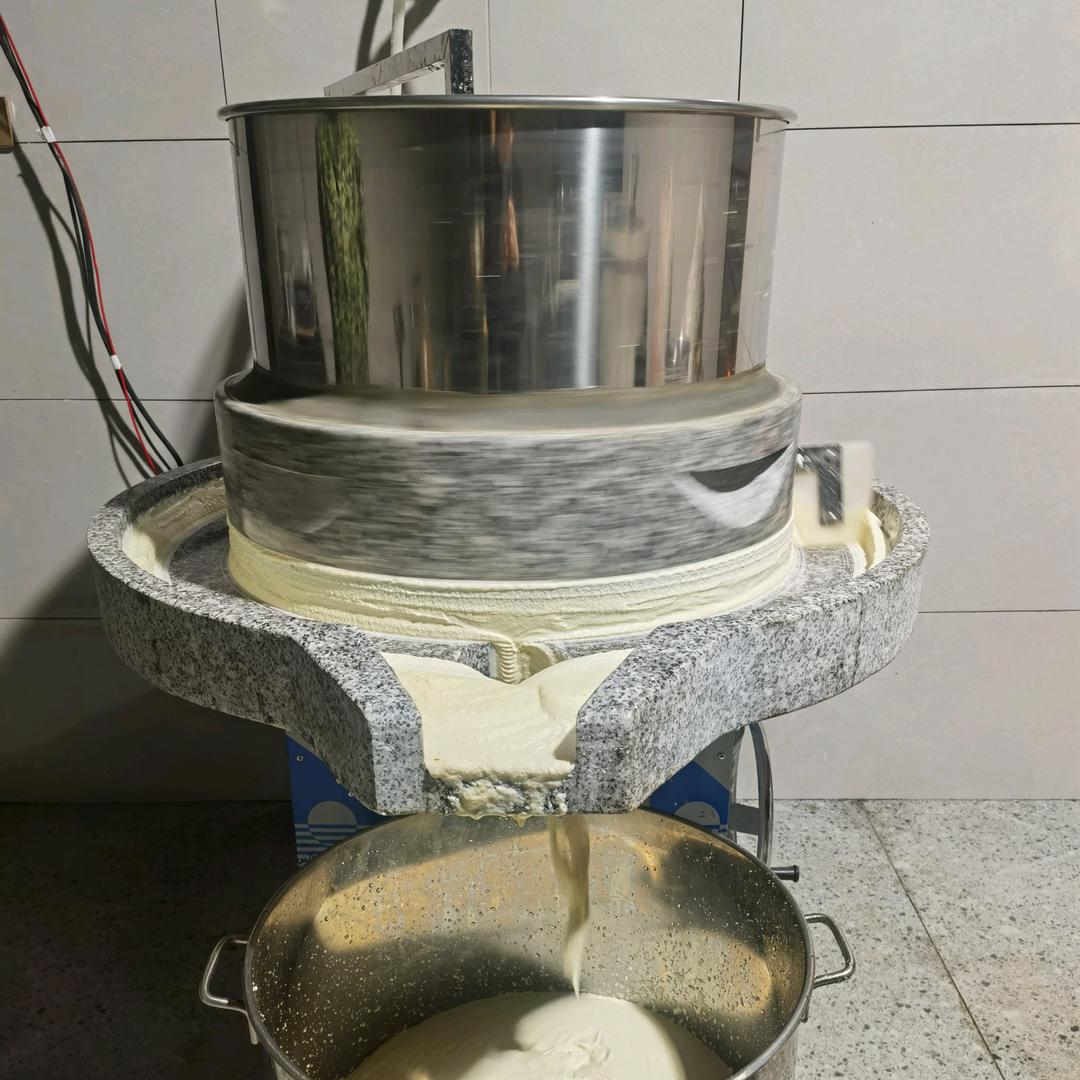 传统石磨豆腐坊