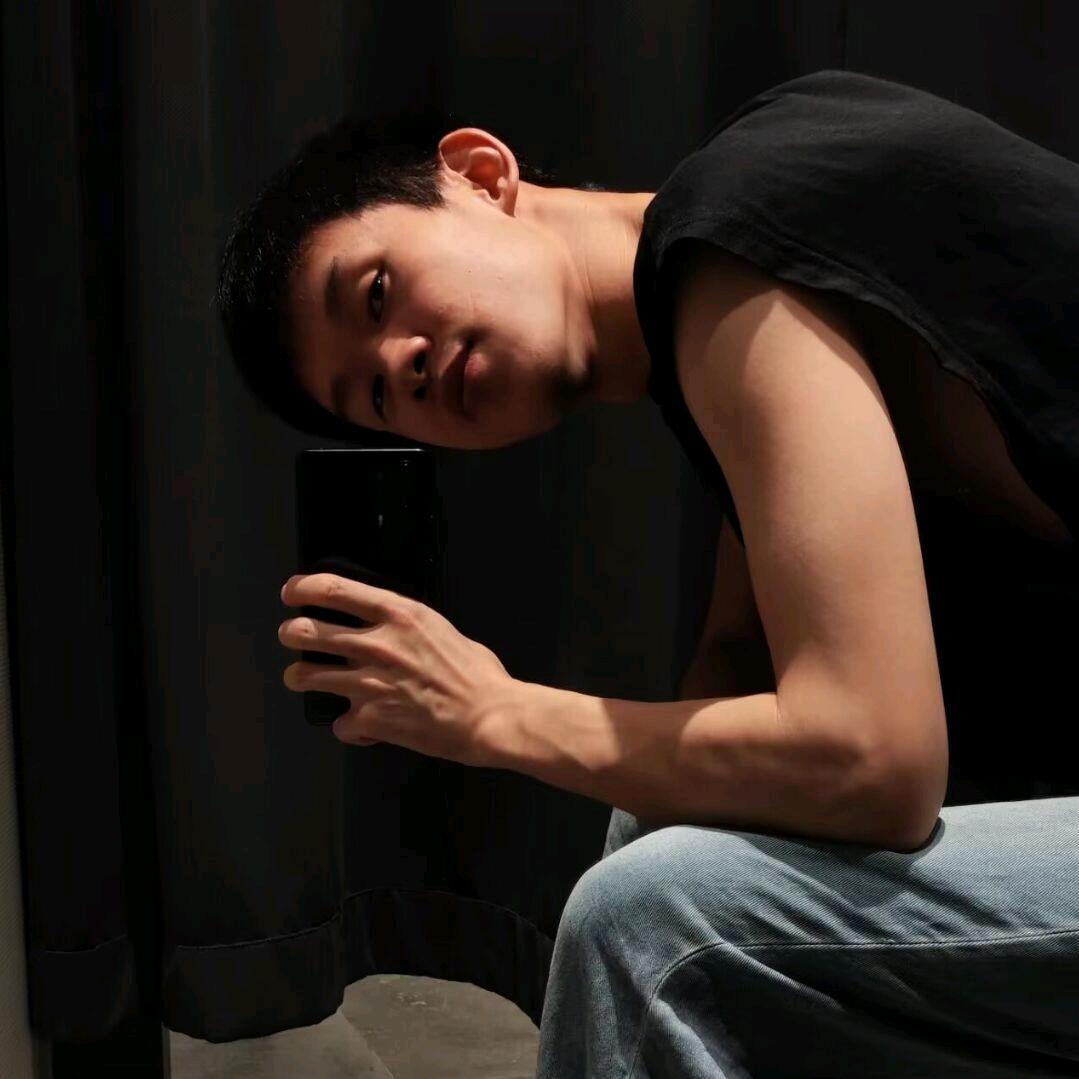 叭啦啦爱亮不亮。