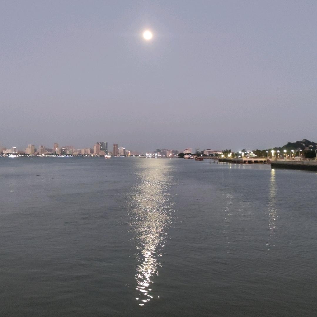 三省堂岳