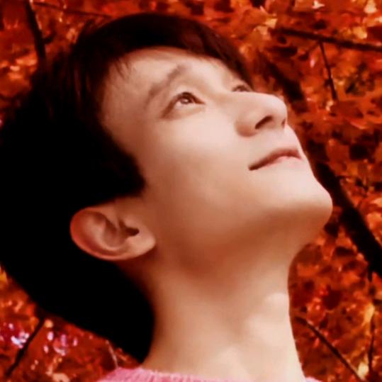 杯中烈酒໌敬余生