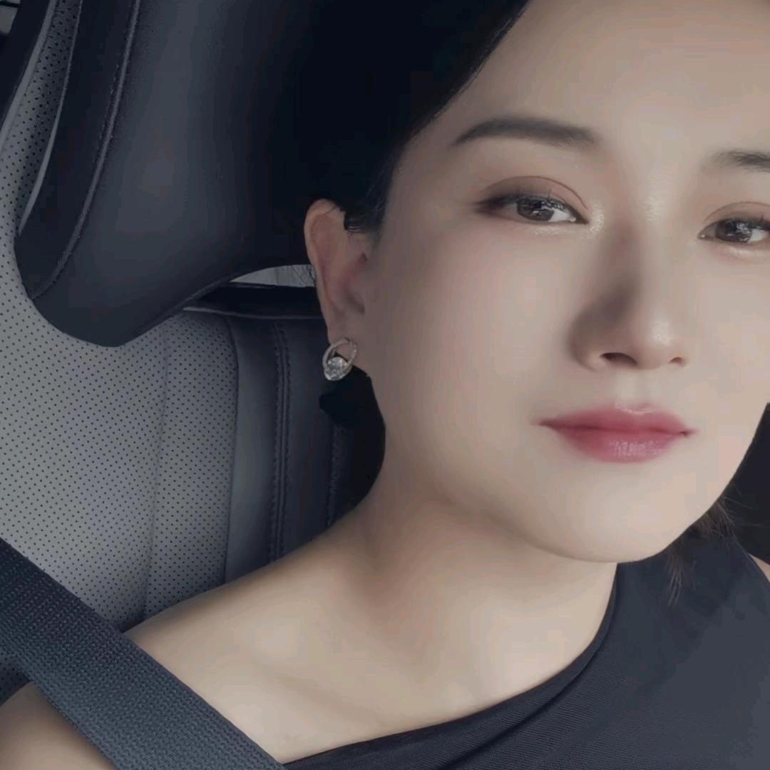 30＋小姐姐