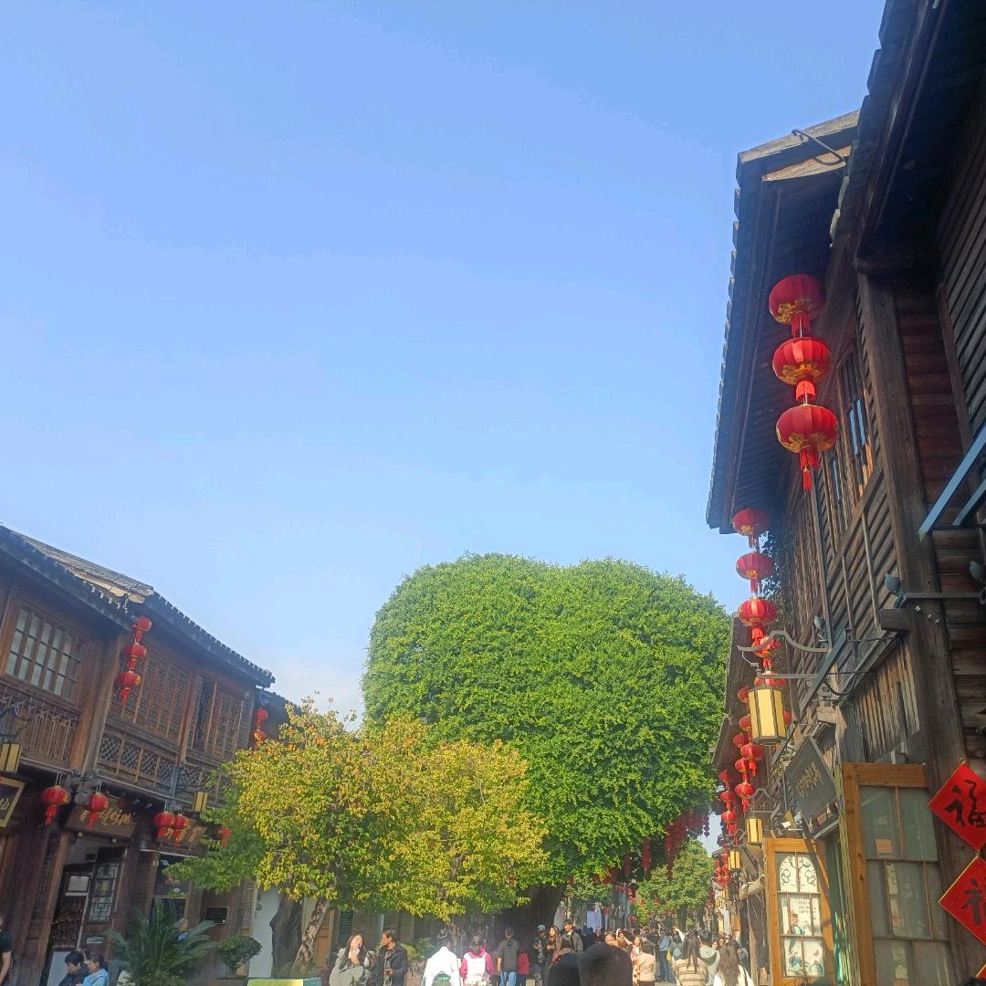 @ 福