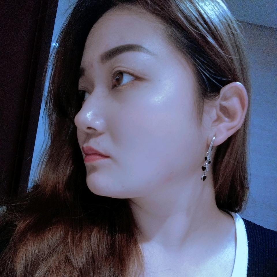 董qiao玲 、