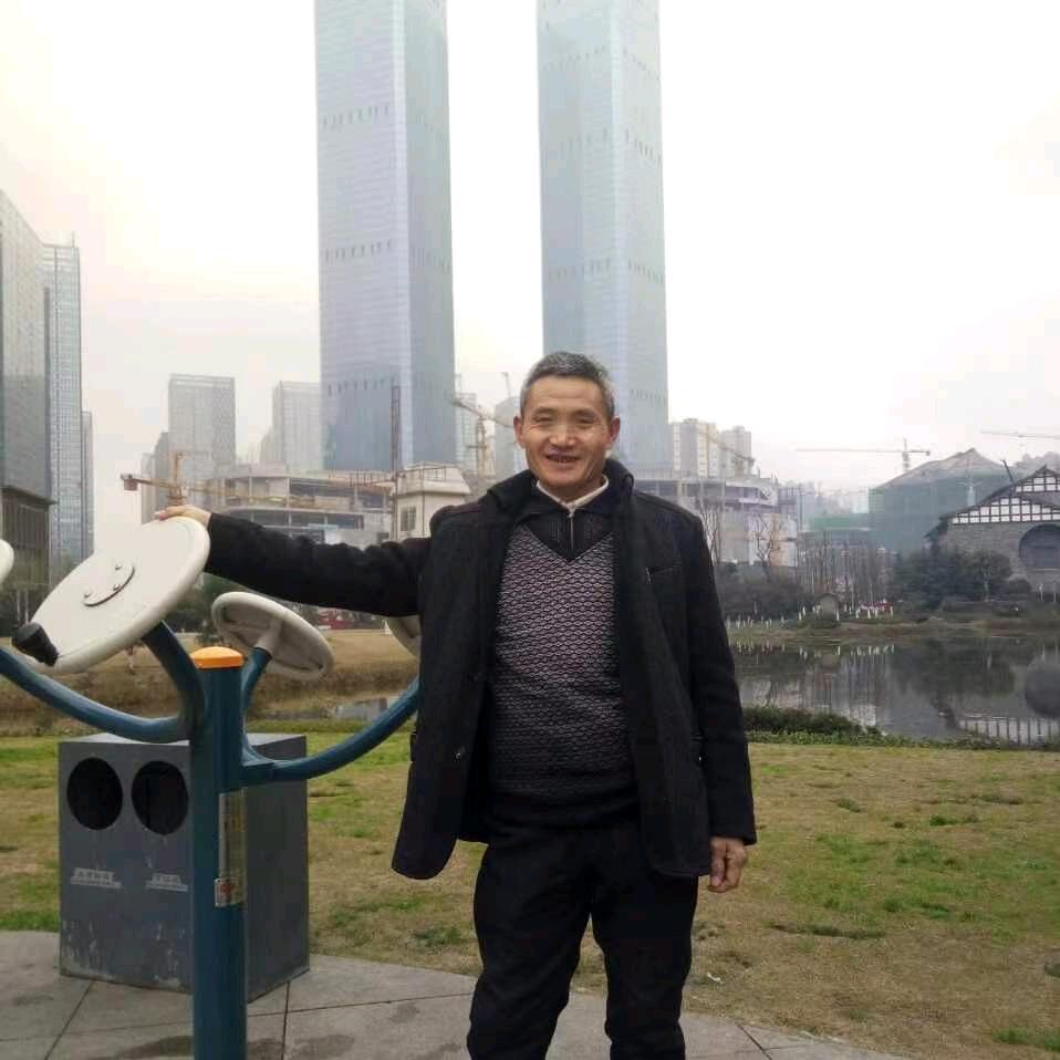 圣手白云