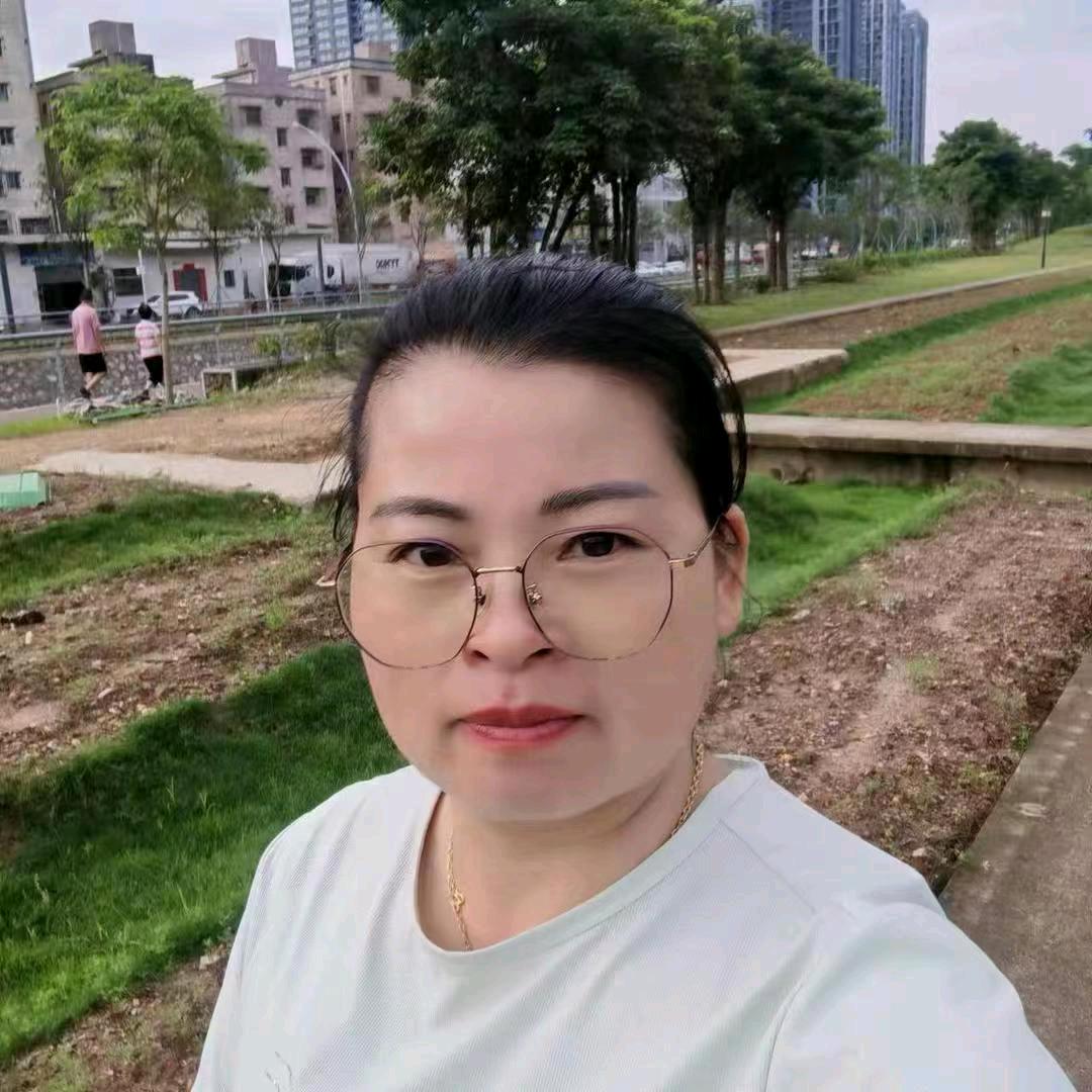 何姐