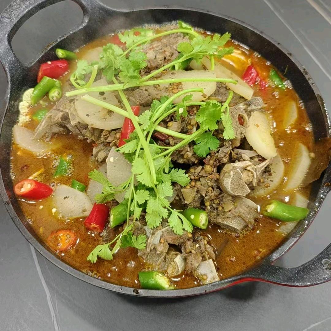 重庆鸡公煲.烤鱼纸包鱼官方号