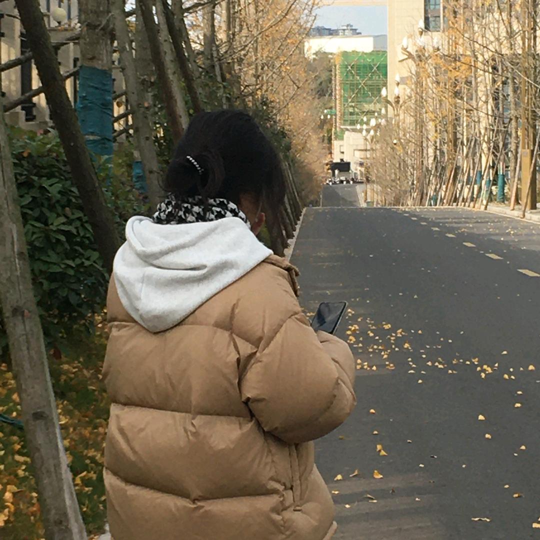 一颗小🍓🍓（努力涨粉版）