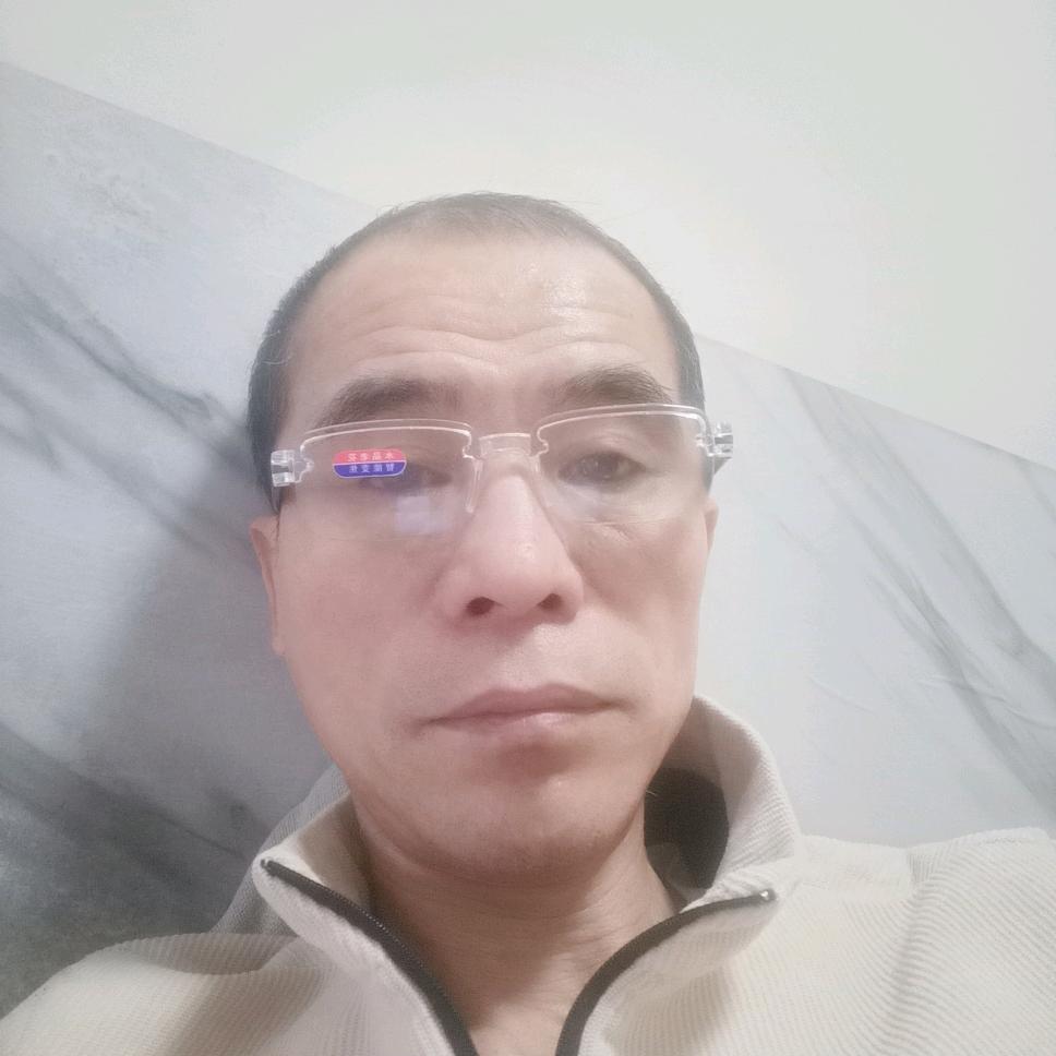 洪亮!