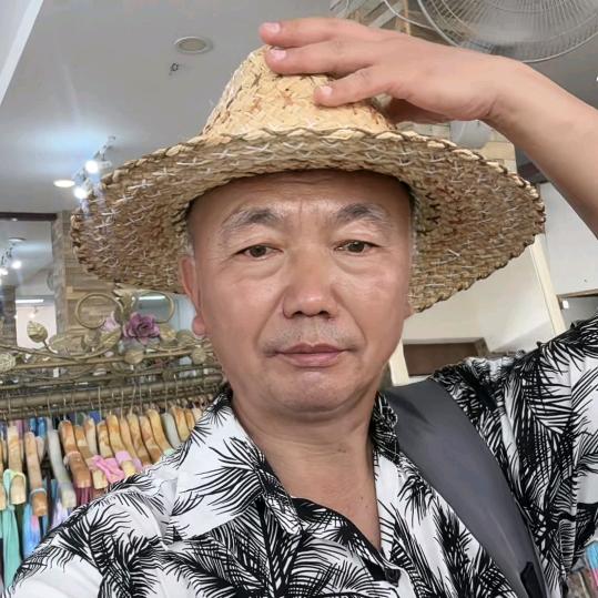 饿魔大满叔