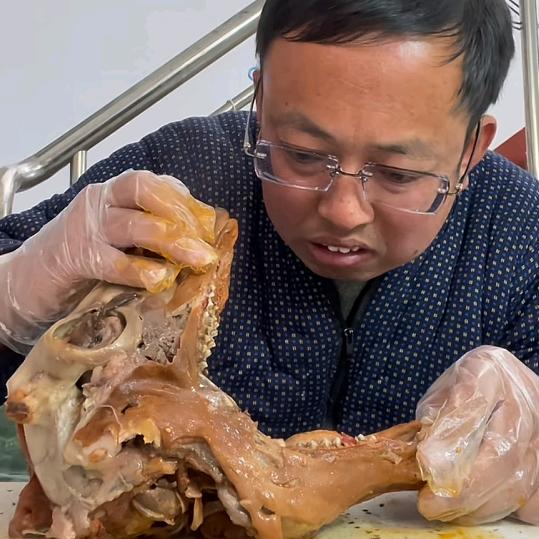 樂意嗷