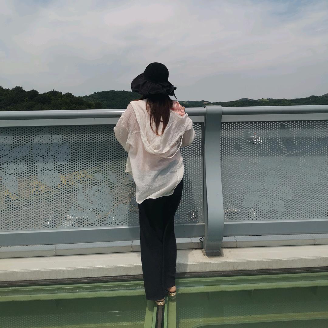 远方的月亮
