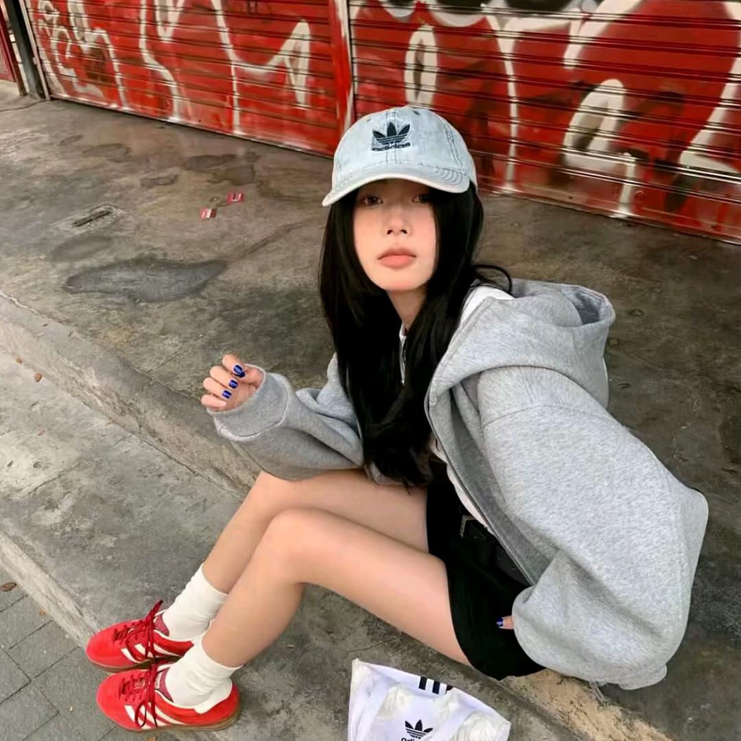 Mu.y