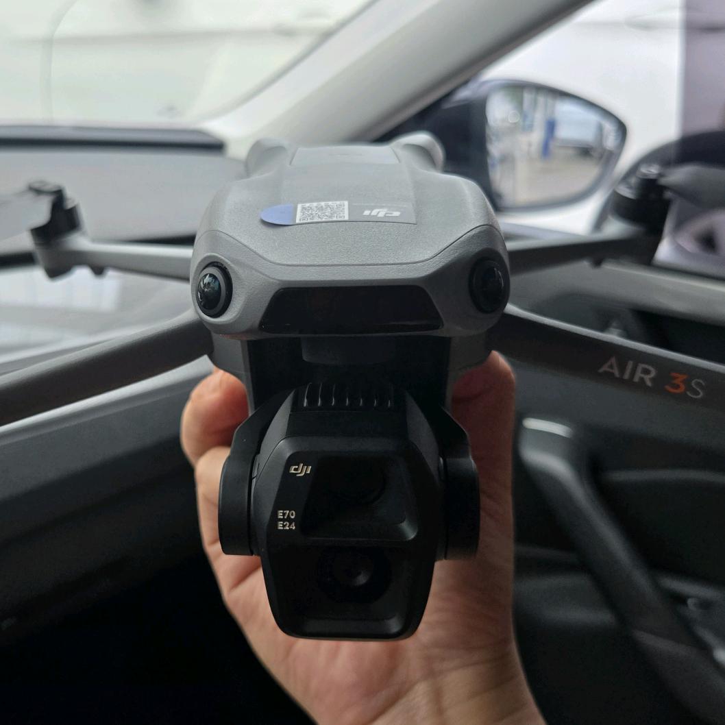 新手无人机练飞