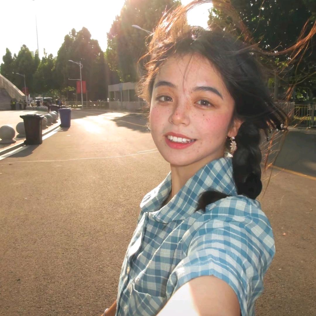 拿根辣条辣死你