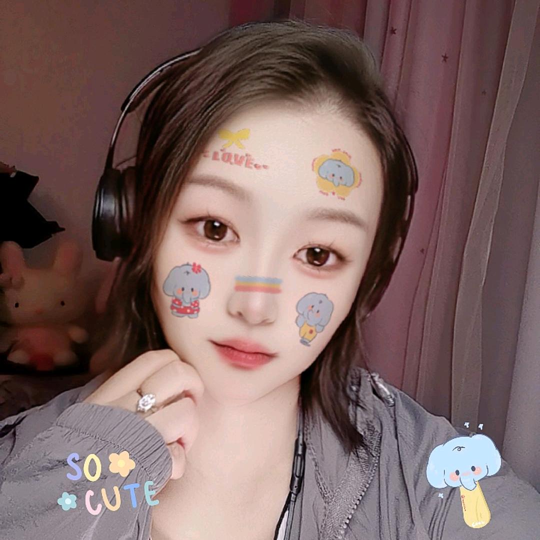 𝓒.柔宝