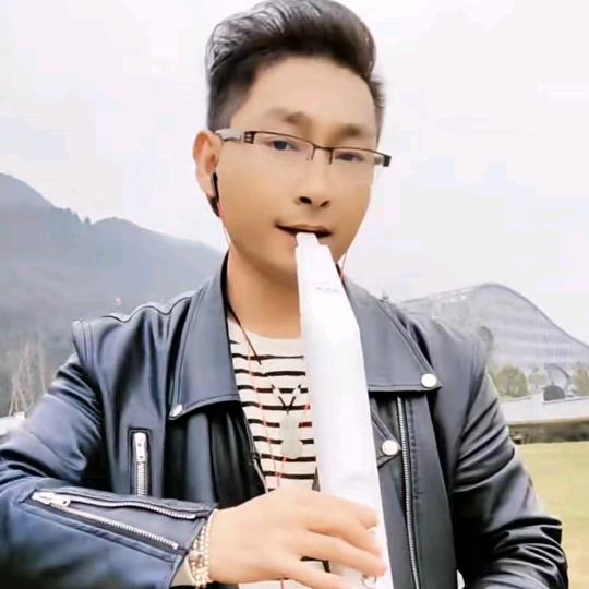 电吹管田老师，