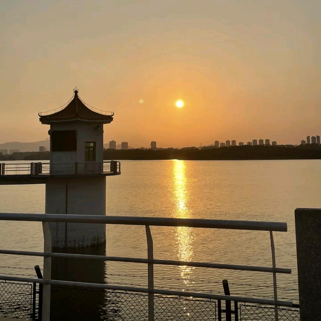 爨 軉 灪 鬻 彠 韘