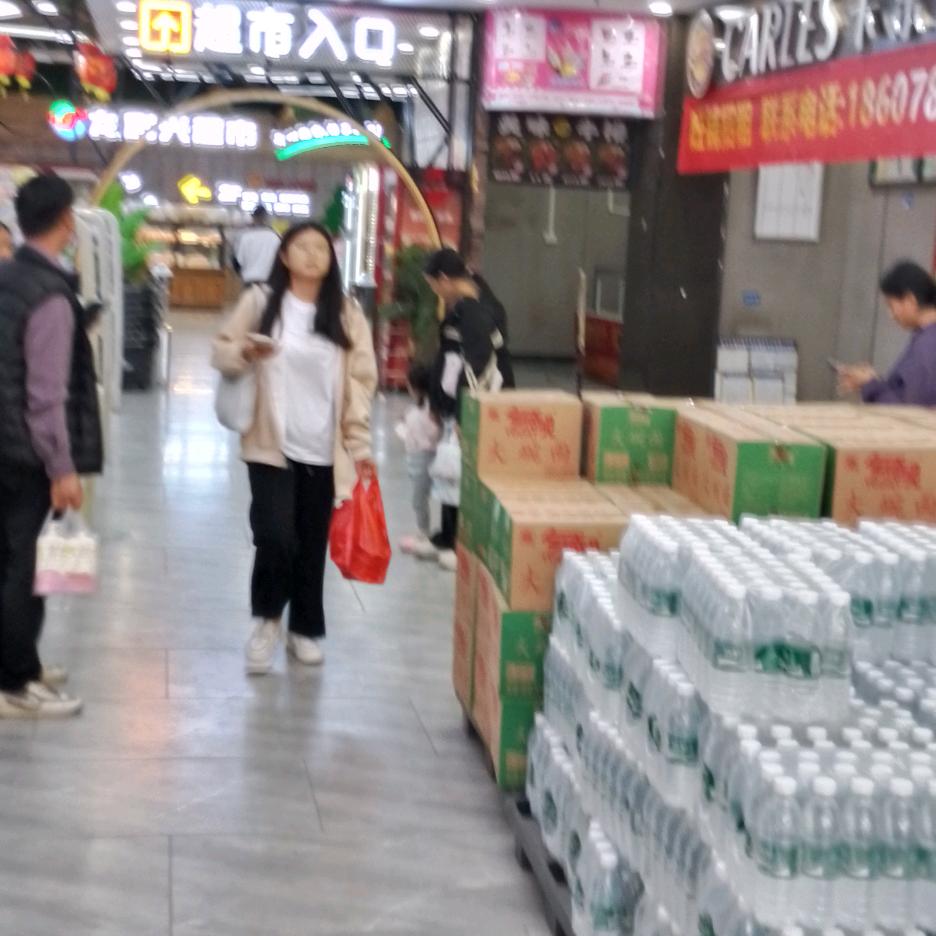 抹去泪水