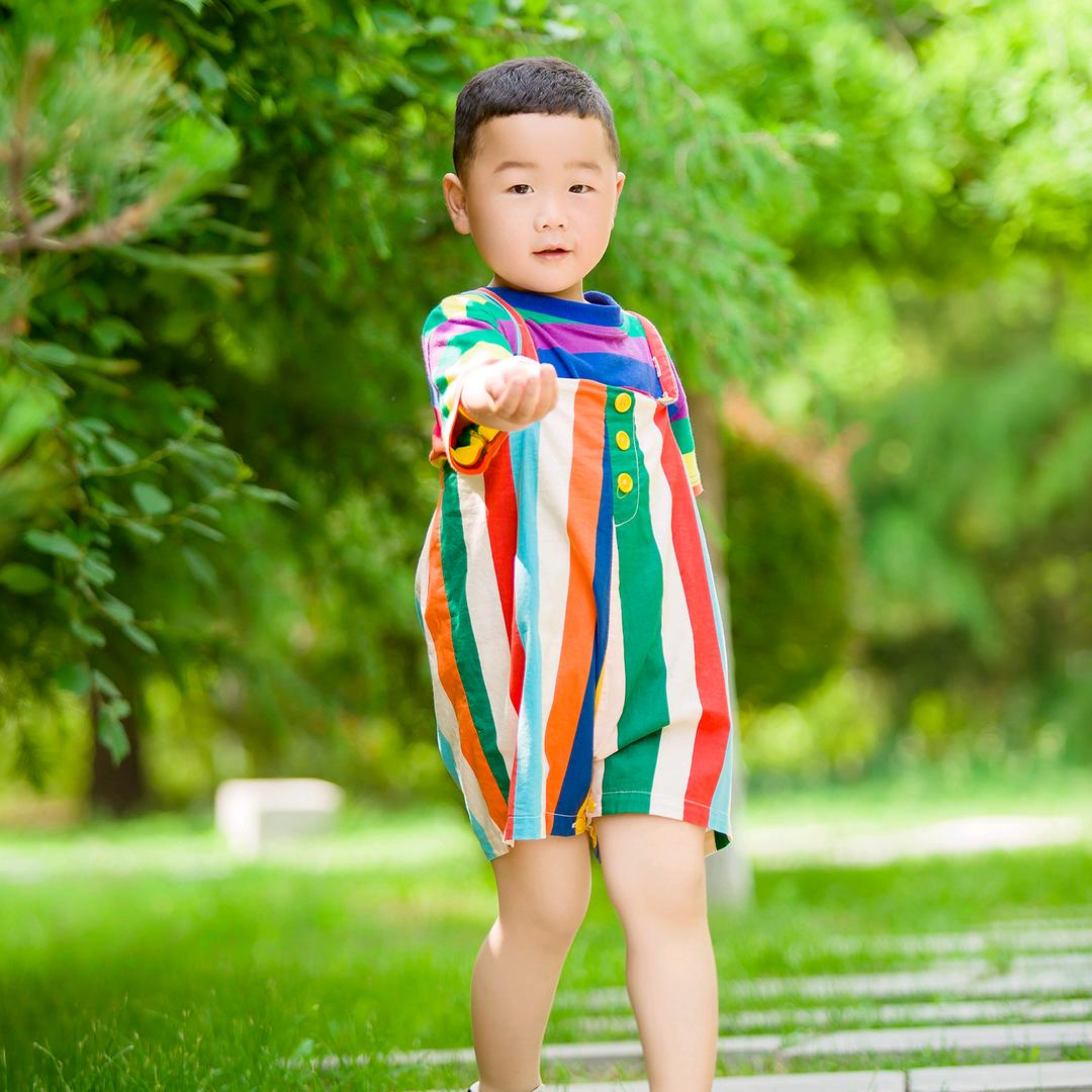 王