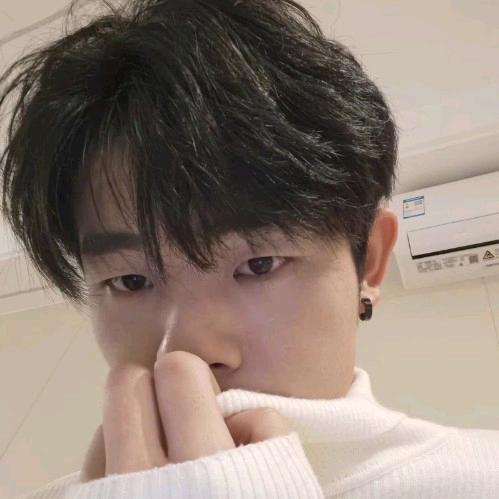 小王-｀