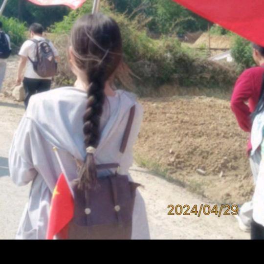 做个哑巴烦<(｀^´)>