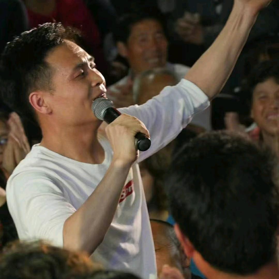 农民歌手户外直播