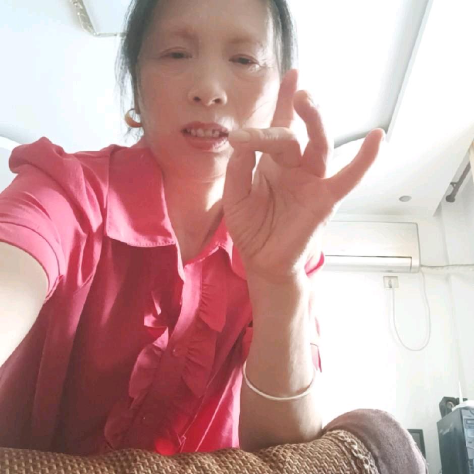 用户6483682446572