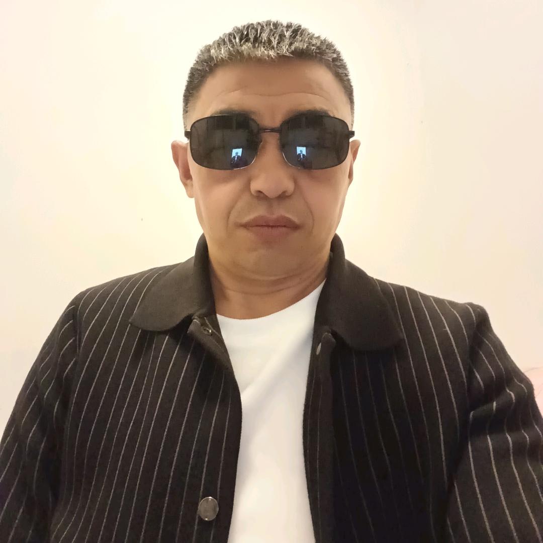 发哥（穷排场）老实人