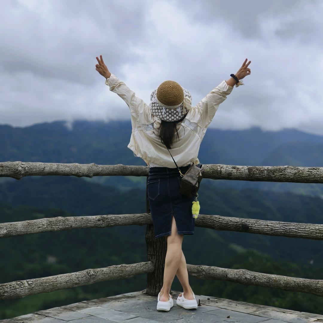 轩薇东东（旅游订制+团建+露营）