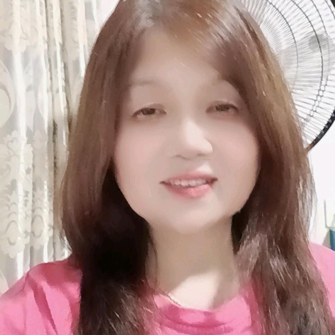 芊坨宝贝  上午九点半开播