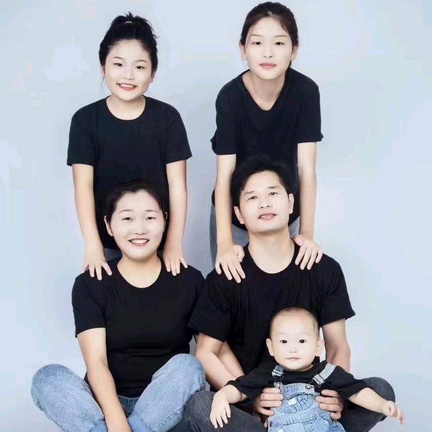 AAA蒲城80小伙独闯新加坡！