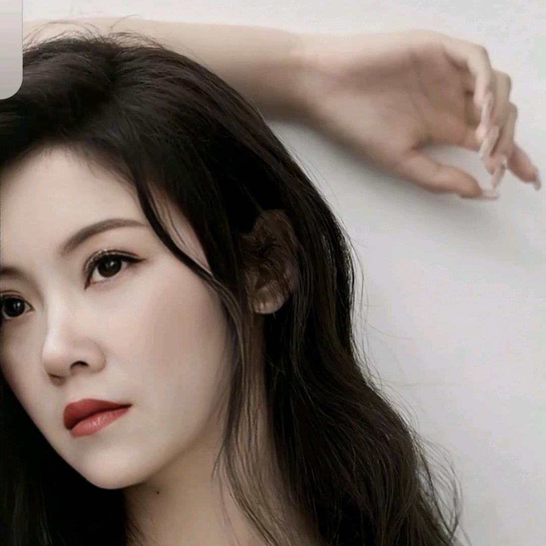 ：🕊᭄余生不将就ꦿ꯭💞