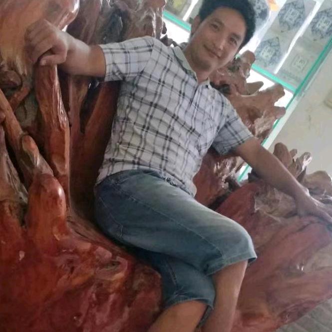 幸福的一个人。